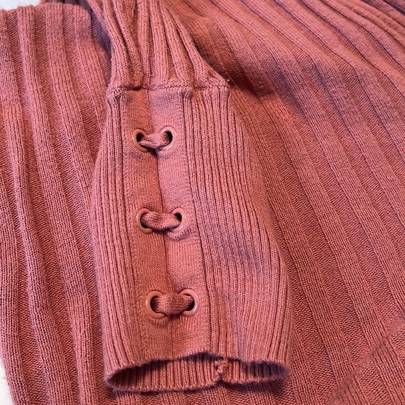 NWOT New York & Company Soho Jeans Sweater - Picture 16 of 16